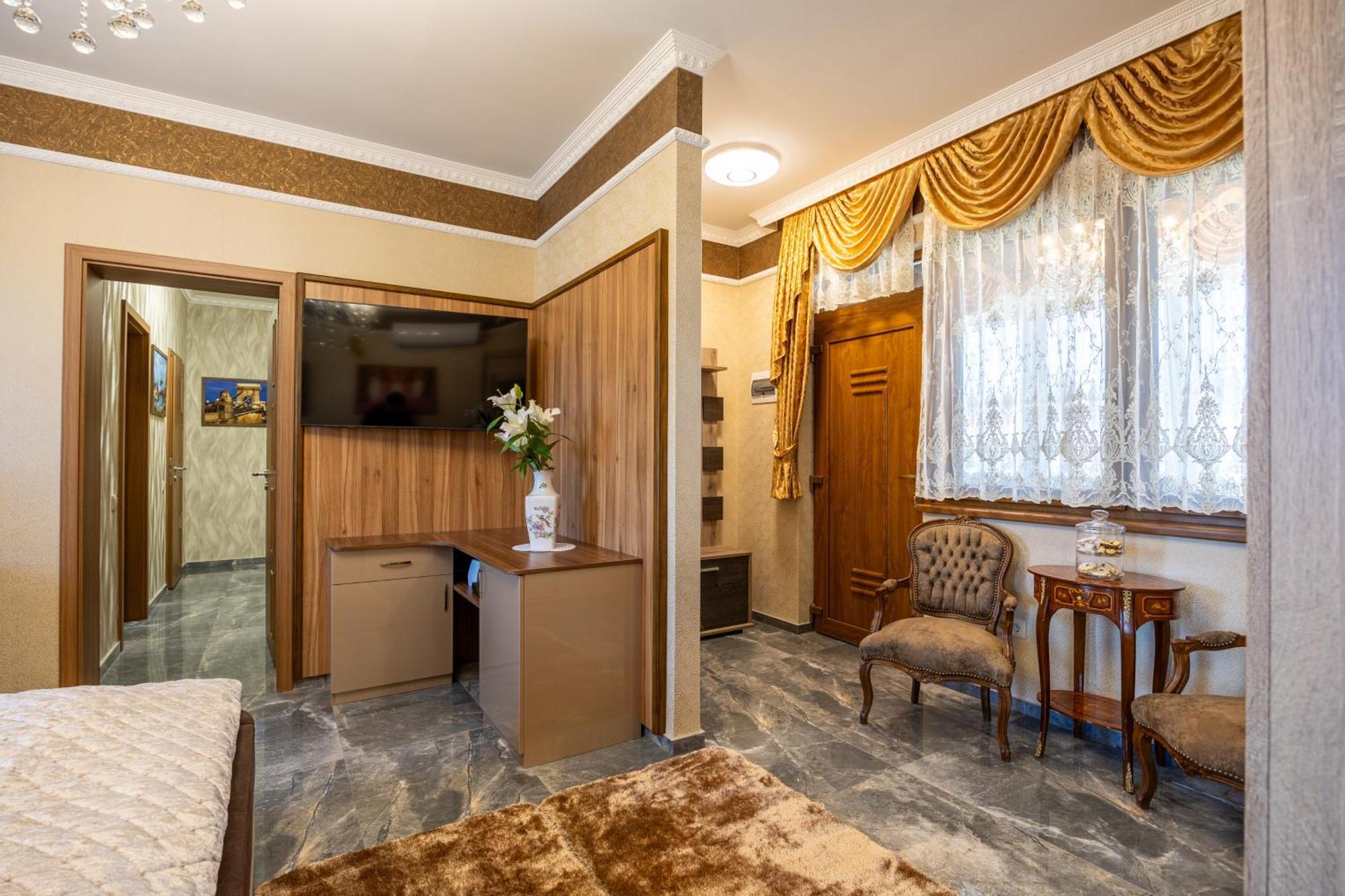 Bed and Breakfast Voeroes Alom Panzio Тисакечке Экстерьер фото